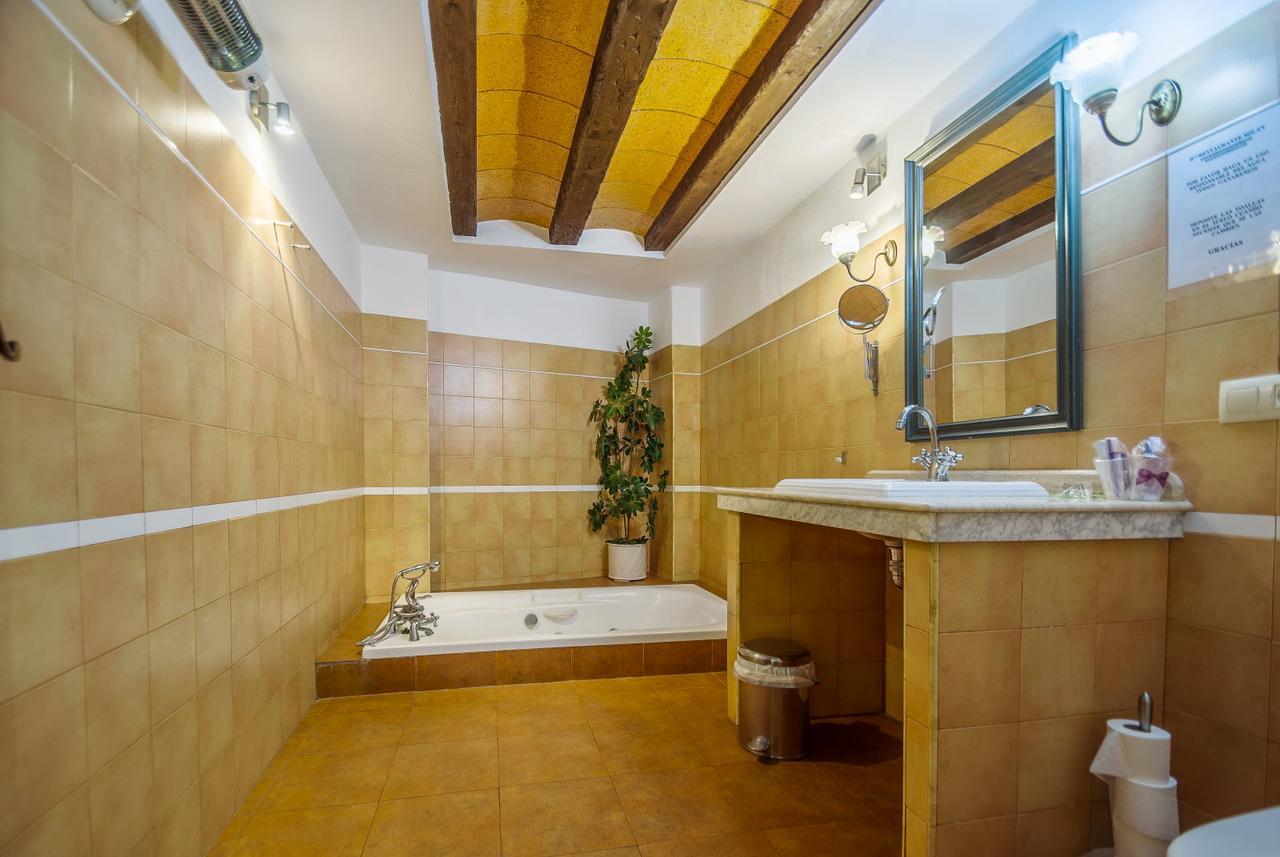 Hostal Nuevo Milan I San Clemente  Eksteriør bilde