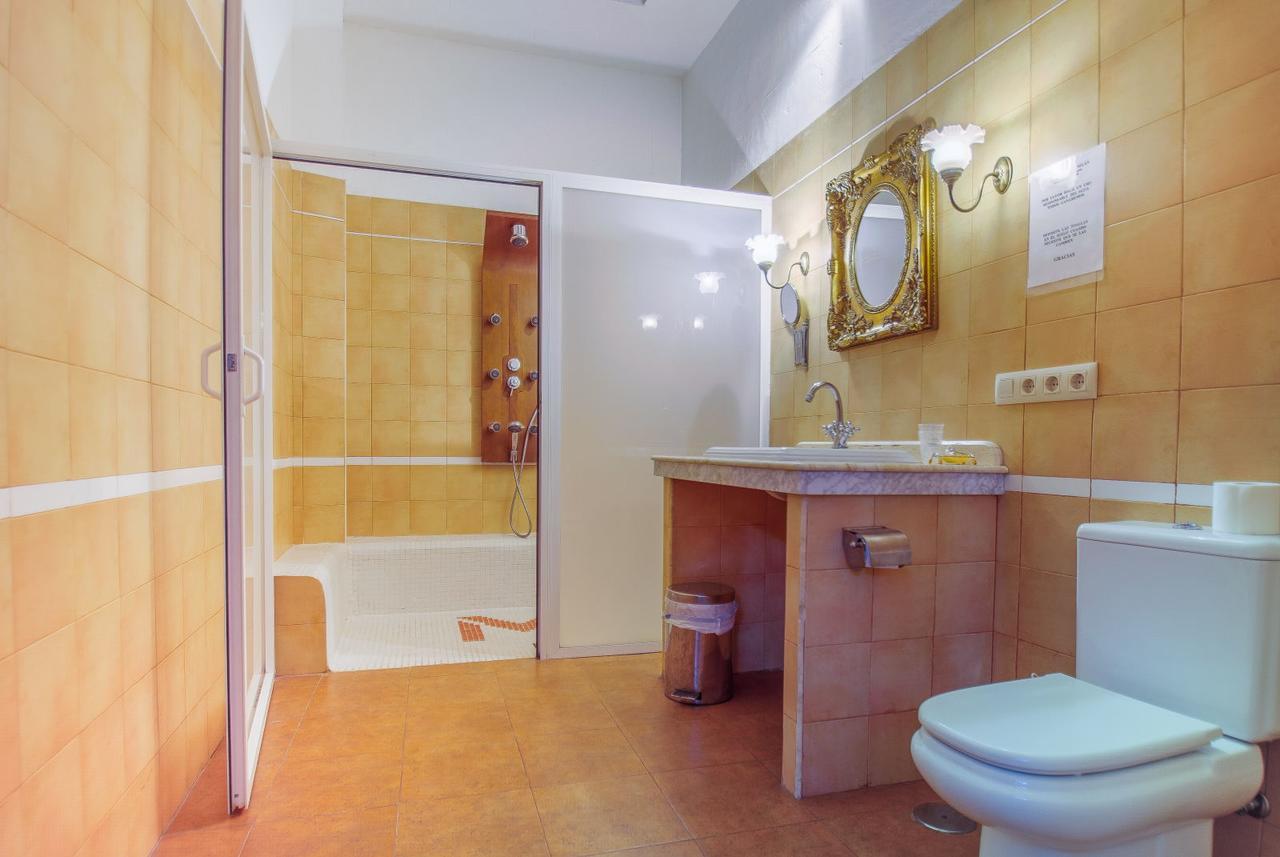 Hostal Nuevo Milan I San Clemente  Eksteriør bilde